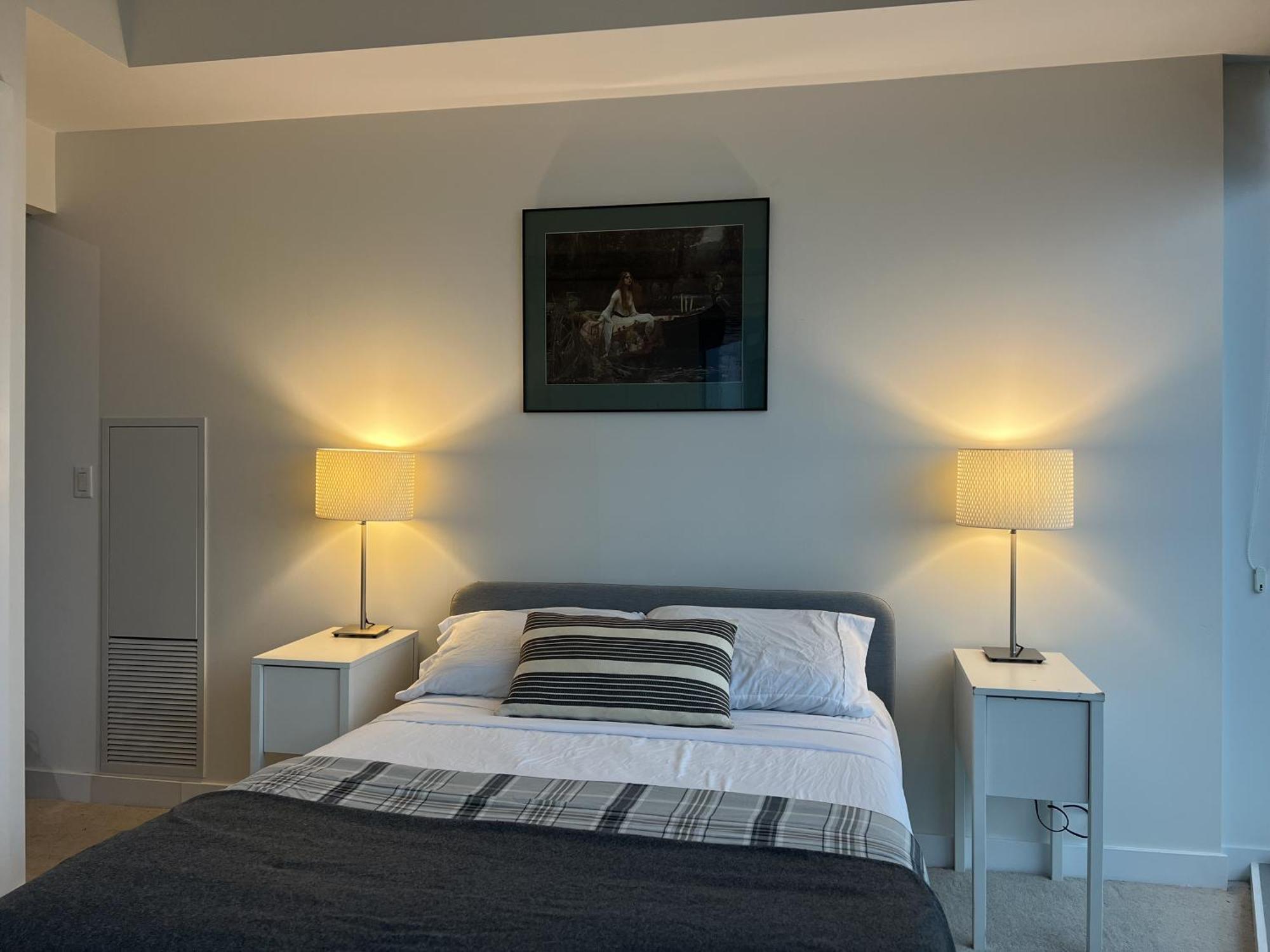 Grand Royal Suites Торонто Экстерьер фото