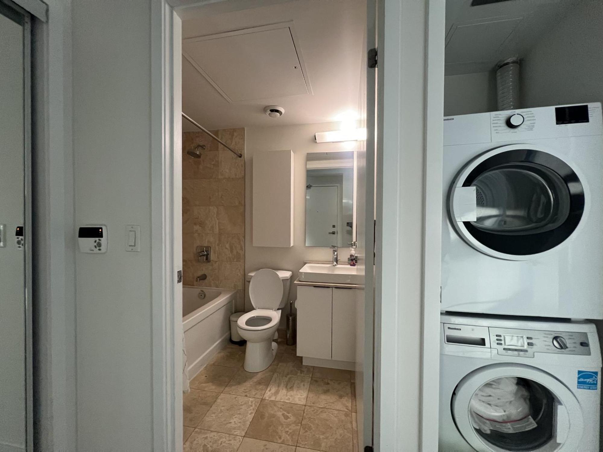 Grand Royal Suites Торонто Экстерьер фото