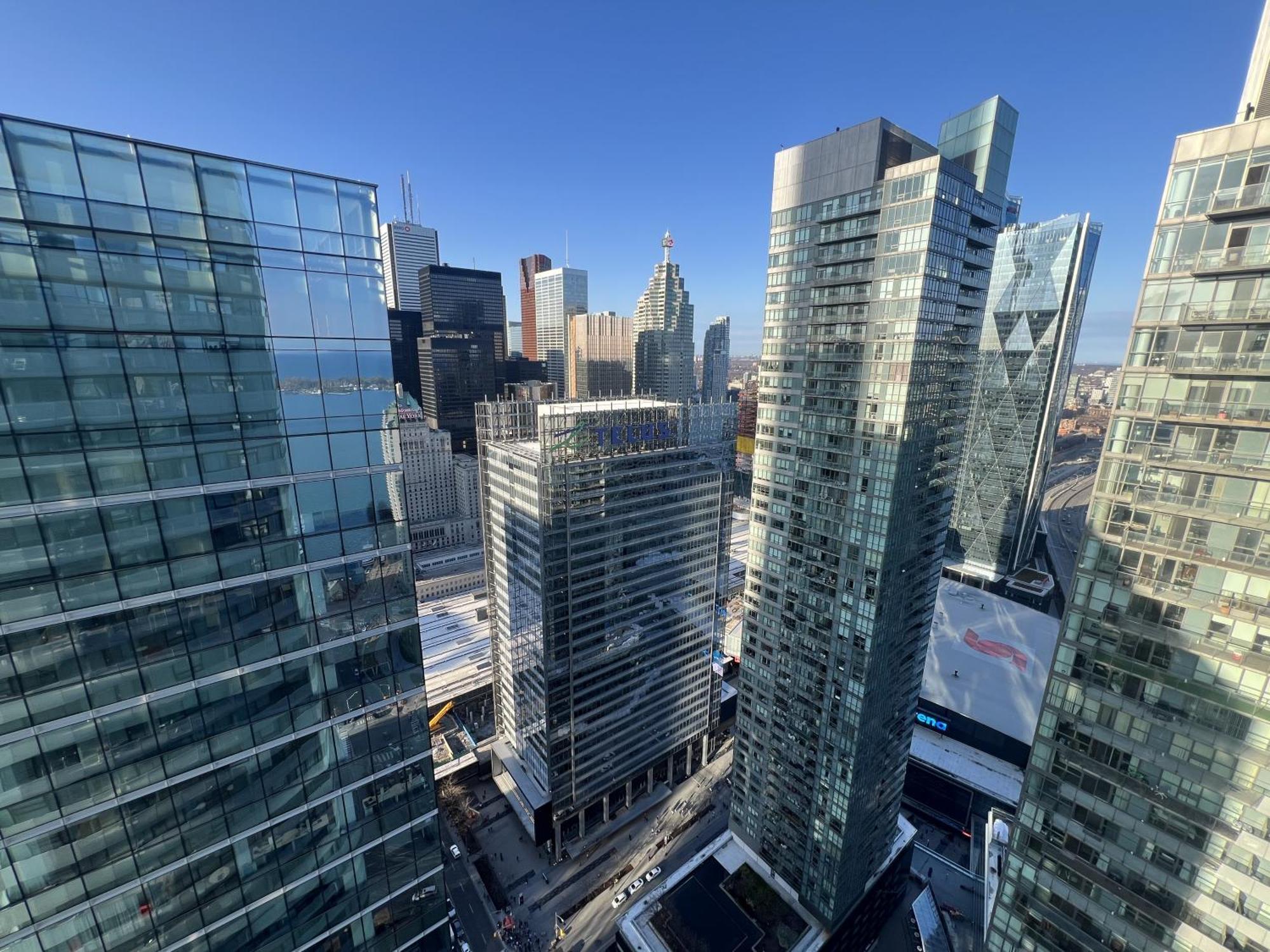 Grand Royal Suites Торонто Экстерьер фото